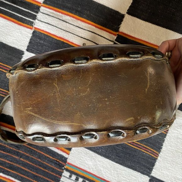 Vintage 70’s Stamped Tooled Leather Shoulder Bag Purse. Eye Of Horus. Bohemian. - Picture 5 of 16